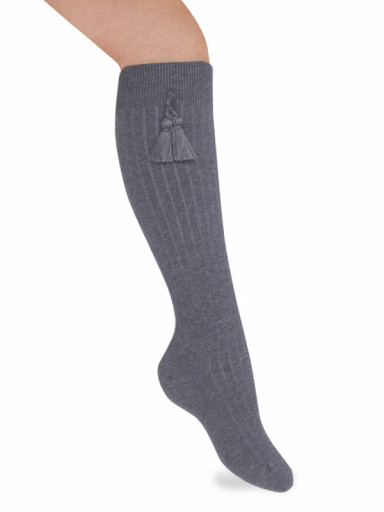 Calcetines altos canalé con borlas Gris Grey