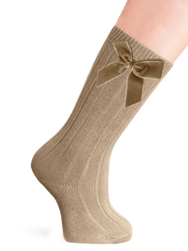 Calcetines altos canalé con lazo de terciopelo largo Nuez Nut