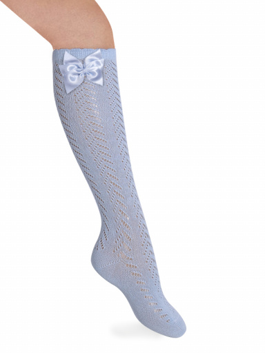 Calcetines altos perlé calado con lazo de raso triple Azul Bebe Babyblue